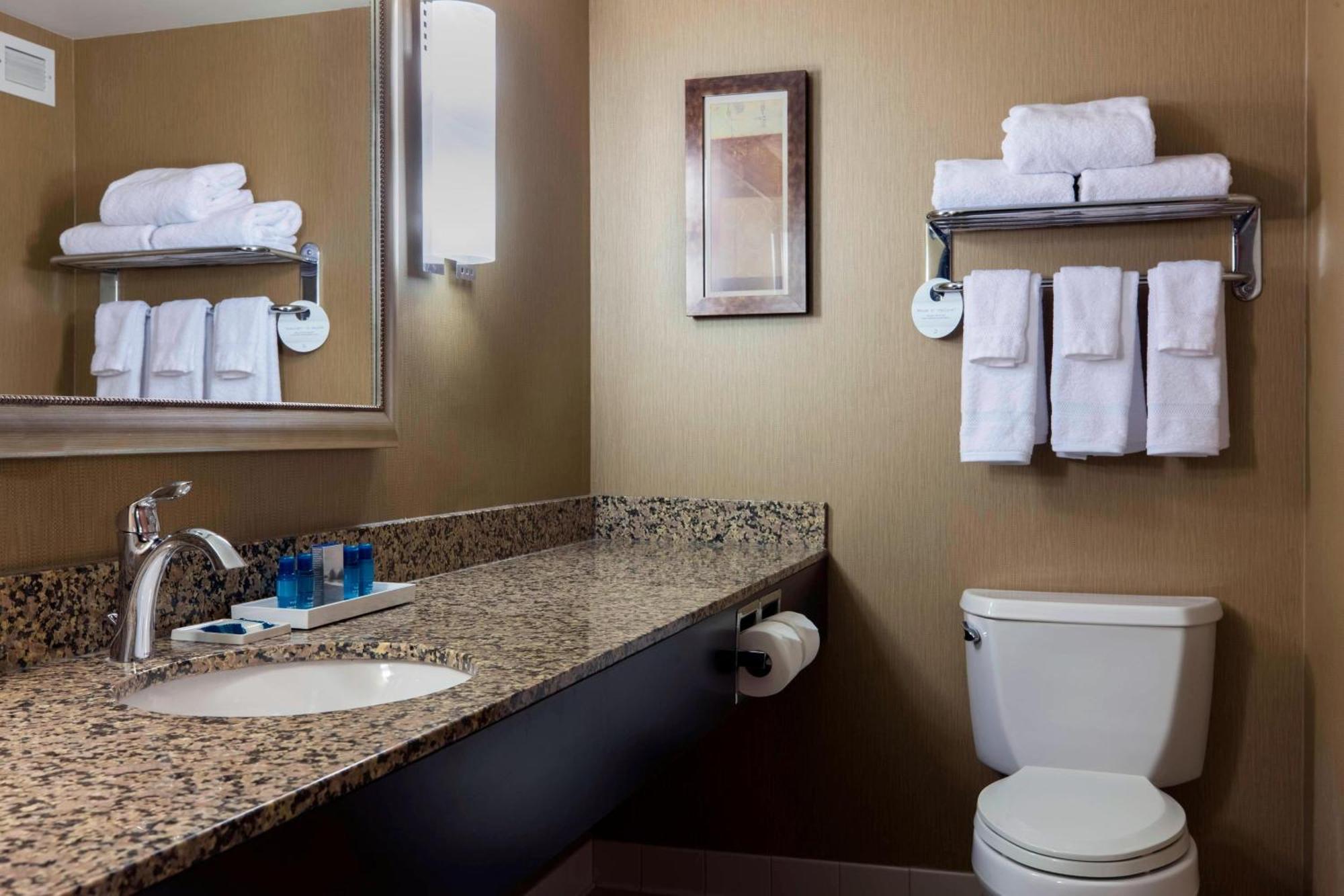 Delta Hotels By Marriott Fargo Dış mekan fotoğraf